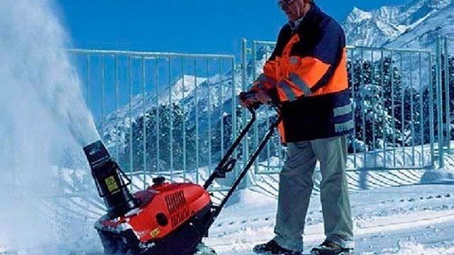 Мини-техника для уборки снега: мотоблок, снегоуборщик, минипогрузчик, транспортировщик